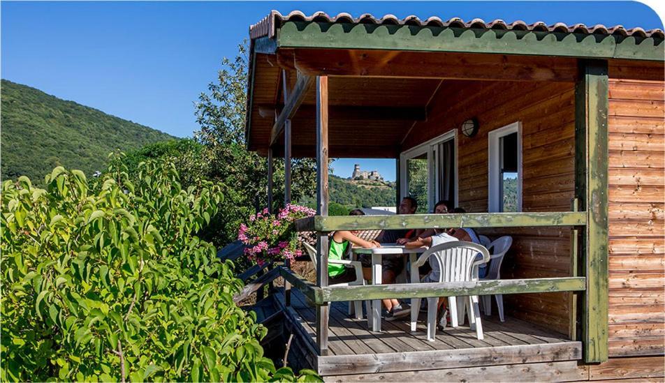 Camping Onlycamp Pierre & Sources Volvic Buitenkant foto