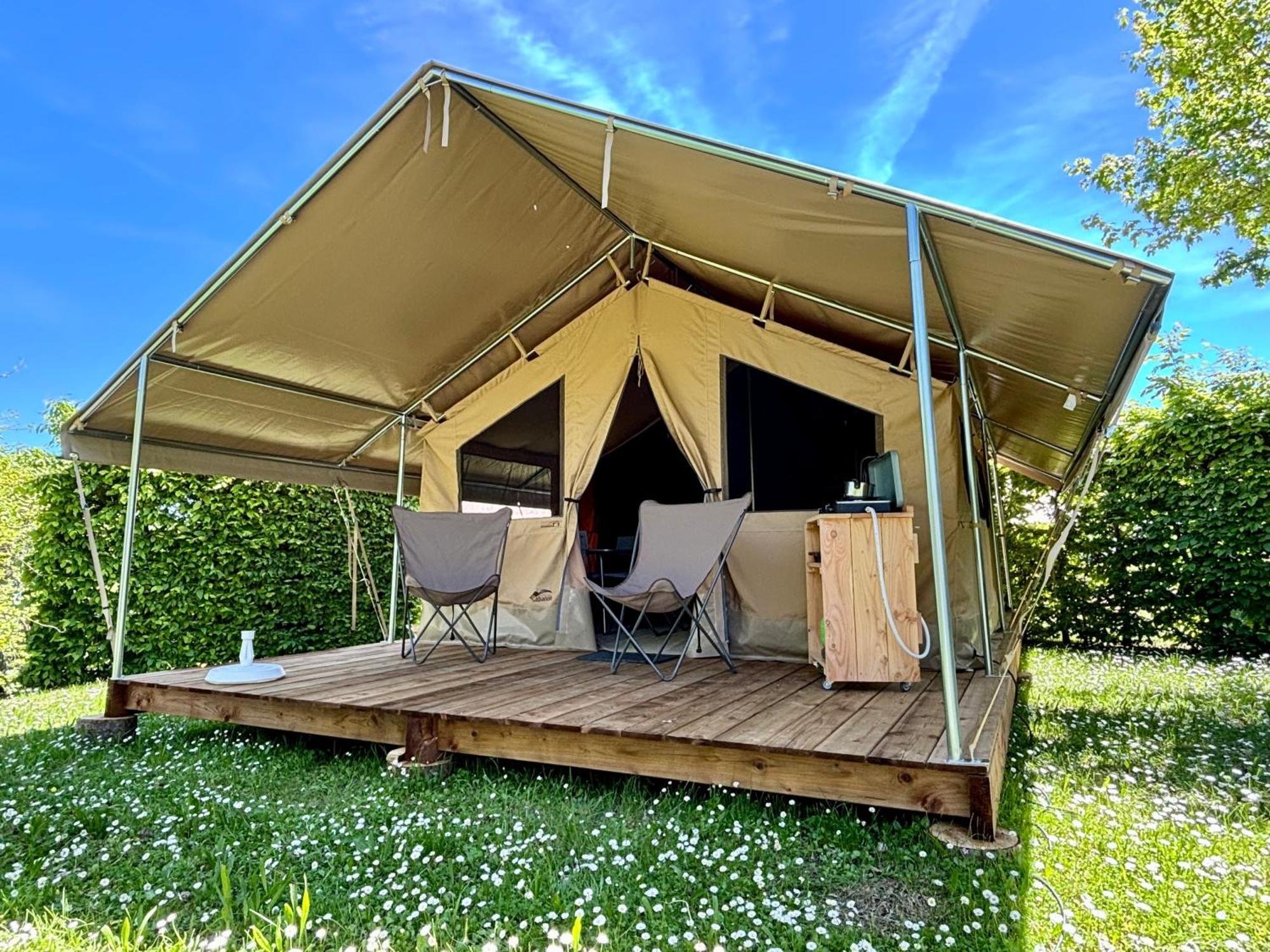 Camping Onlycamp Pierre & Sources Volvic Buitenkant foto